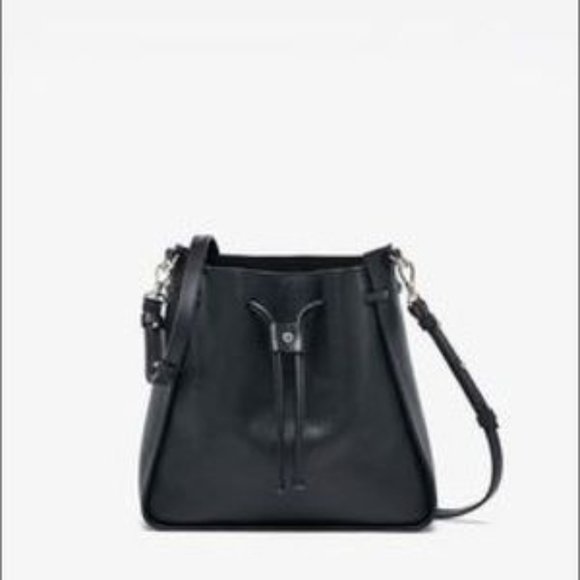 Massimo Dutti leather small bucket purse - Picture 1 of 5